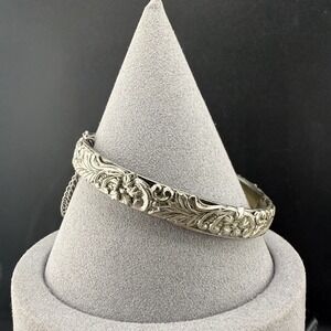 Vintage Bangle Bracelet Silver Tone Hinged 7"